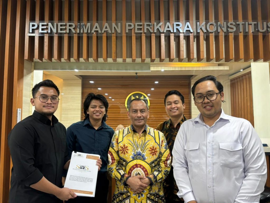 Advokat Rolly Toreh bersama 33 Advokat dari 29 Provinsi Ajukan Uji Materi KUHAP ke Mahkamah Konstitusi: Soroti Kepastian Kedudukan Advokat whatsapp image 2026 03 12 at 07.25.56